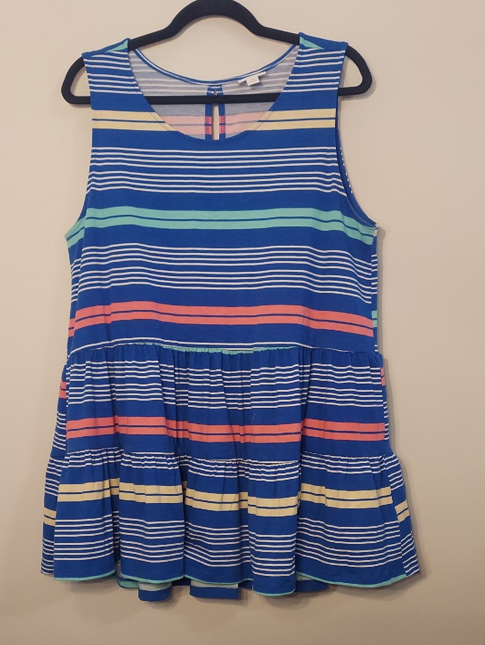 LuLaRoe Eliana Sleeveless Tiered Top, M in Blue, Coral, Yellow, Mint